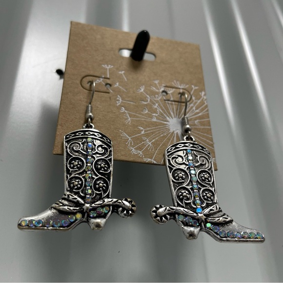 NWT Western Cowboy Boot Earrings Womens Silver Crystal Wire 1 1/4 x 1 1/8 in - Picture 3 of 14